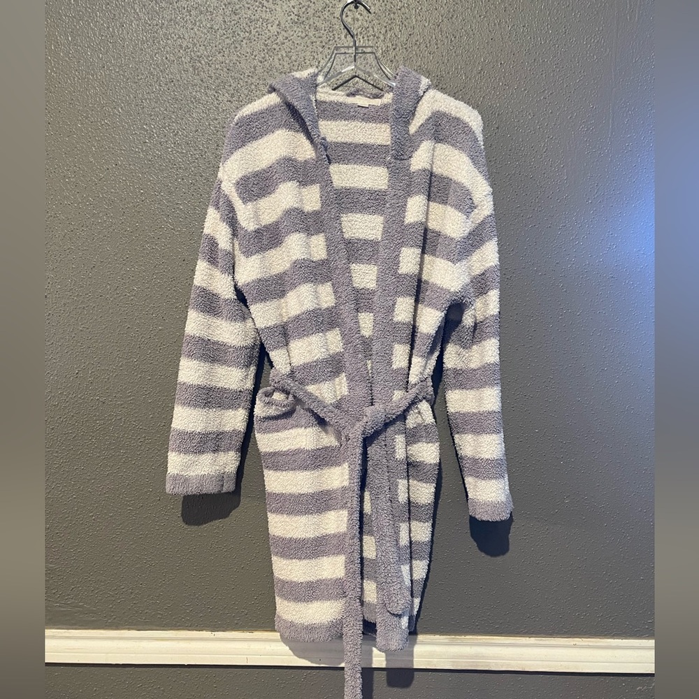 Barefoot Dreams Cozy Chic® Stripe Hooded Robe - Picture 4 of 11